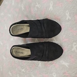 Kelly&Katie Black Slip-on Heels